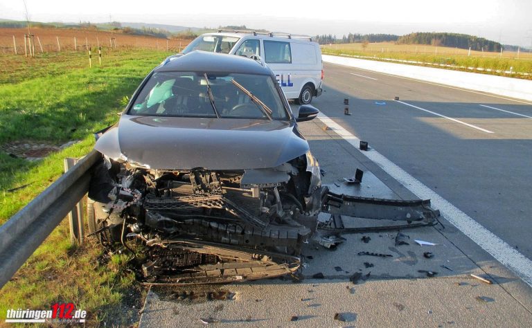 Stau nach drei Verkehrsunfällen auf der A9 bei Schleiz - thüringen112