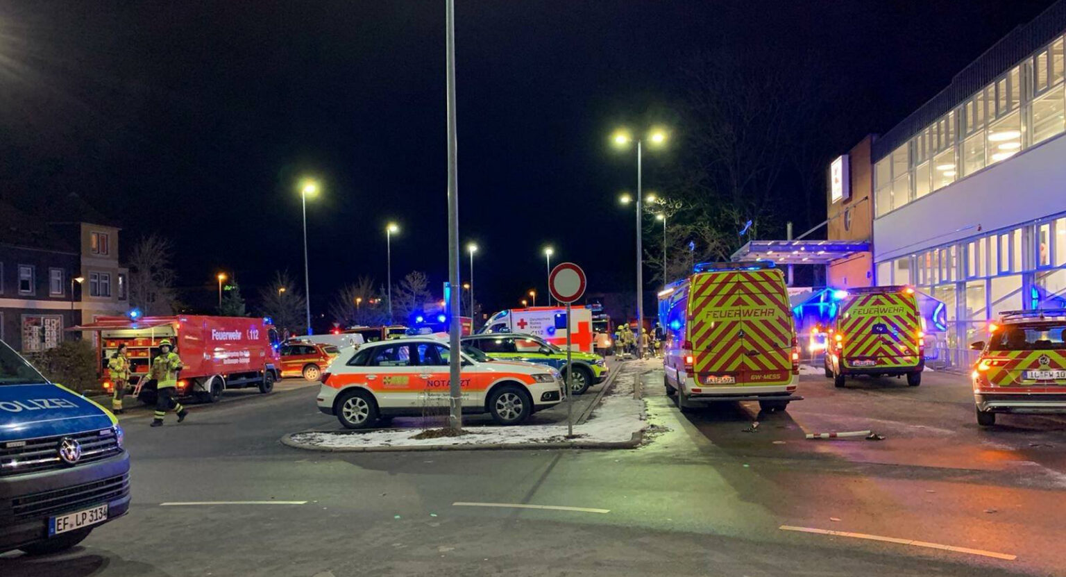 Havarie an Kühlanlage Rettungseinsatz im Kaufland in Ilmenau