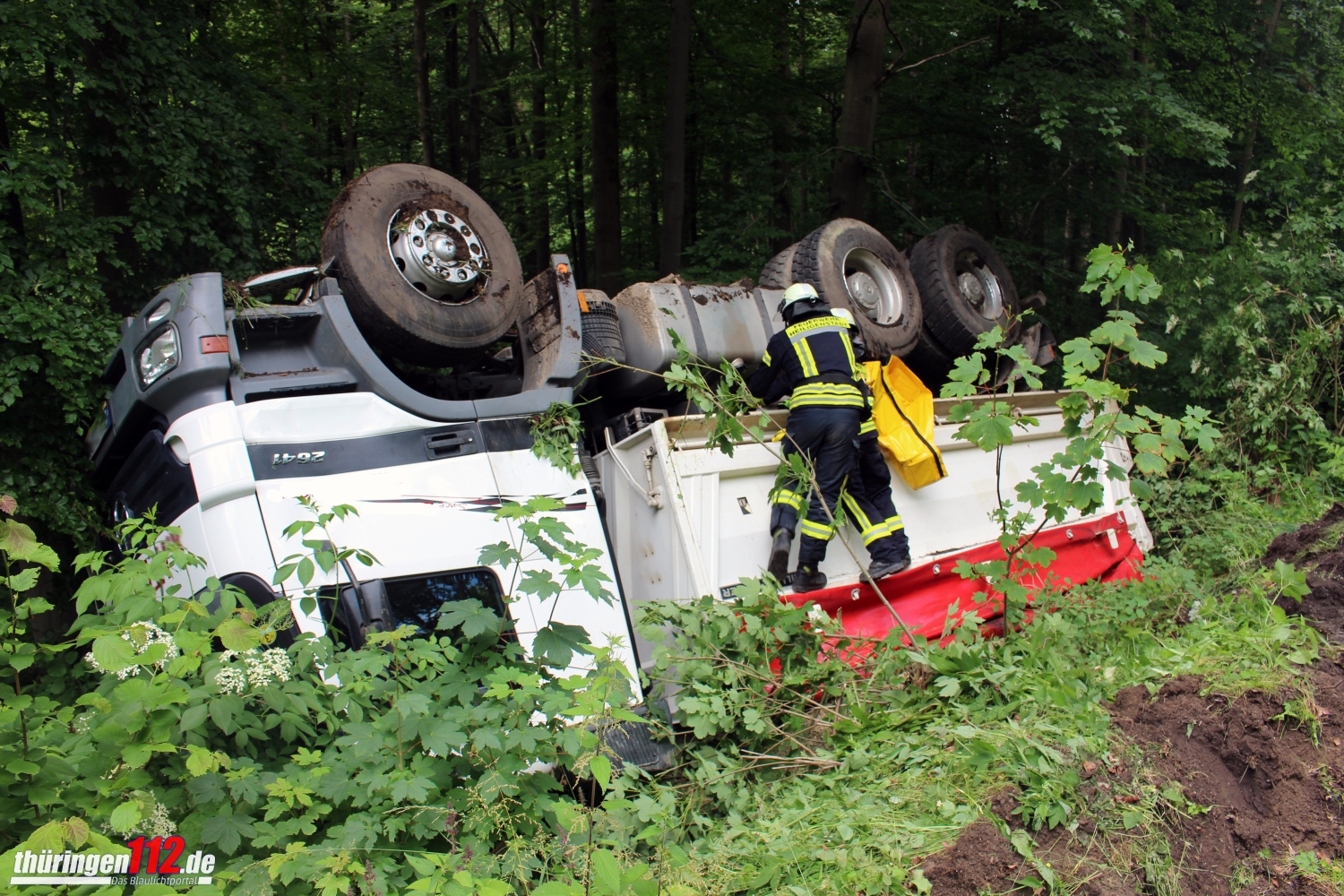 16-06-22 Lkw-Unfall 003 
