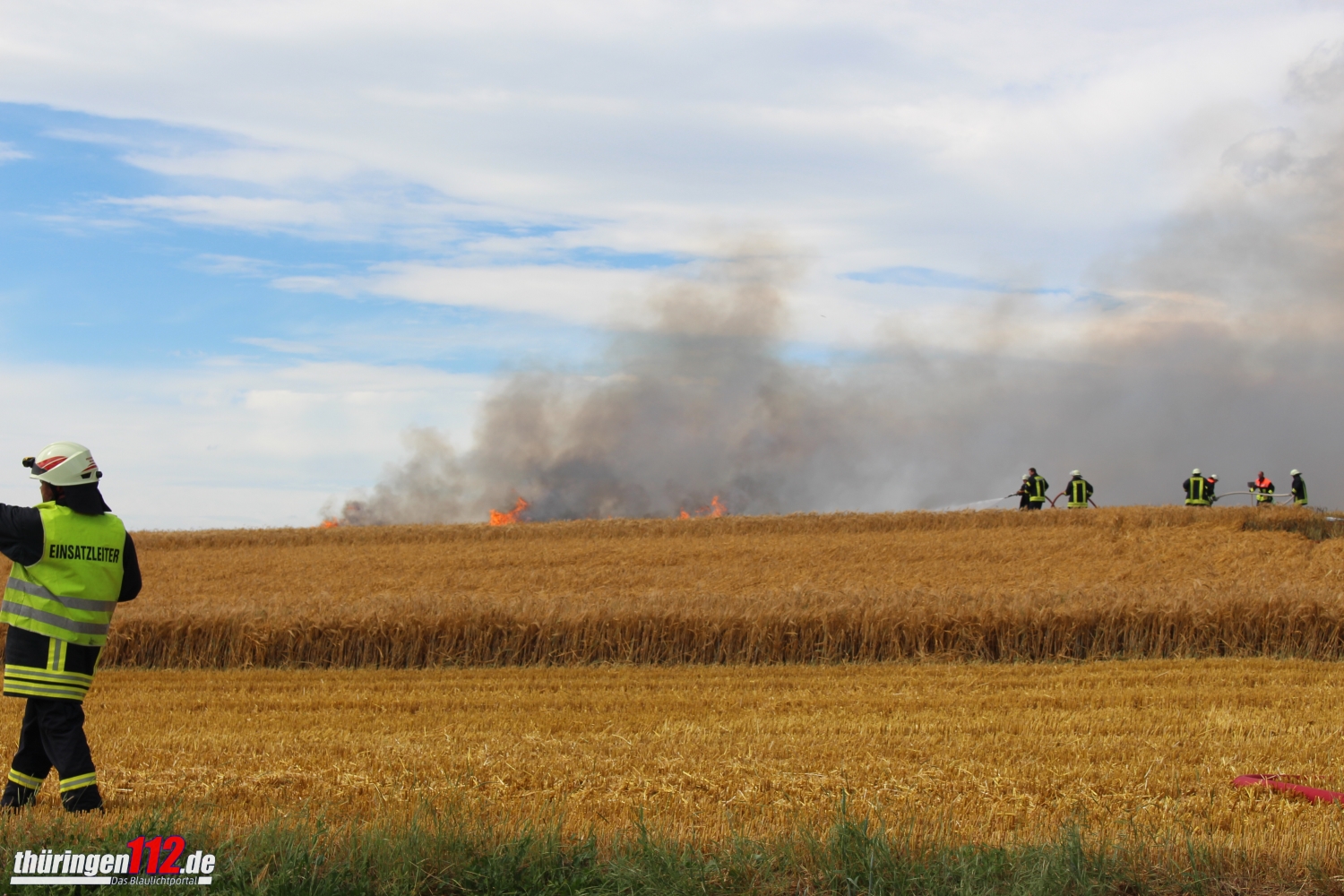 16-07-10 Feldbrand 005 