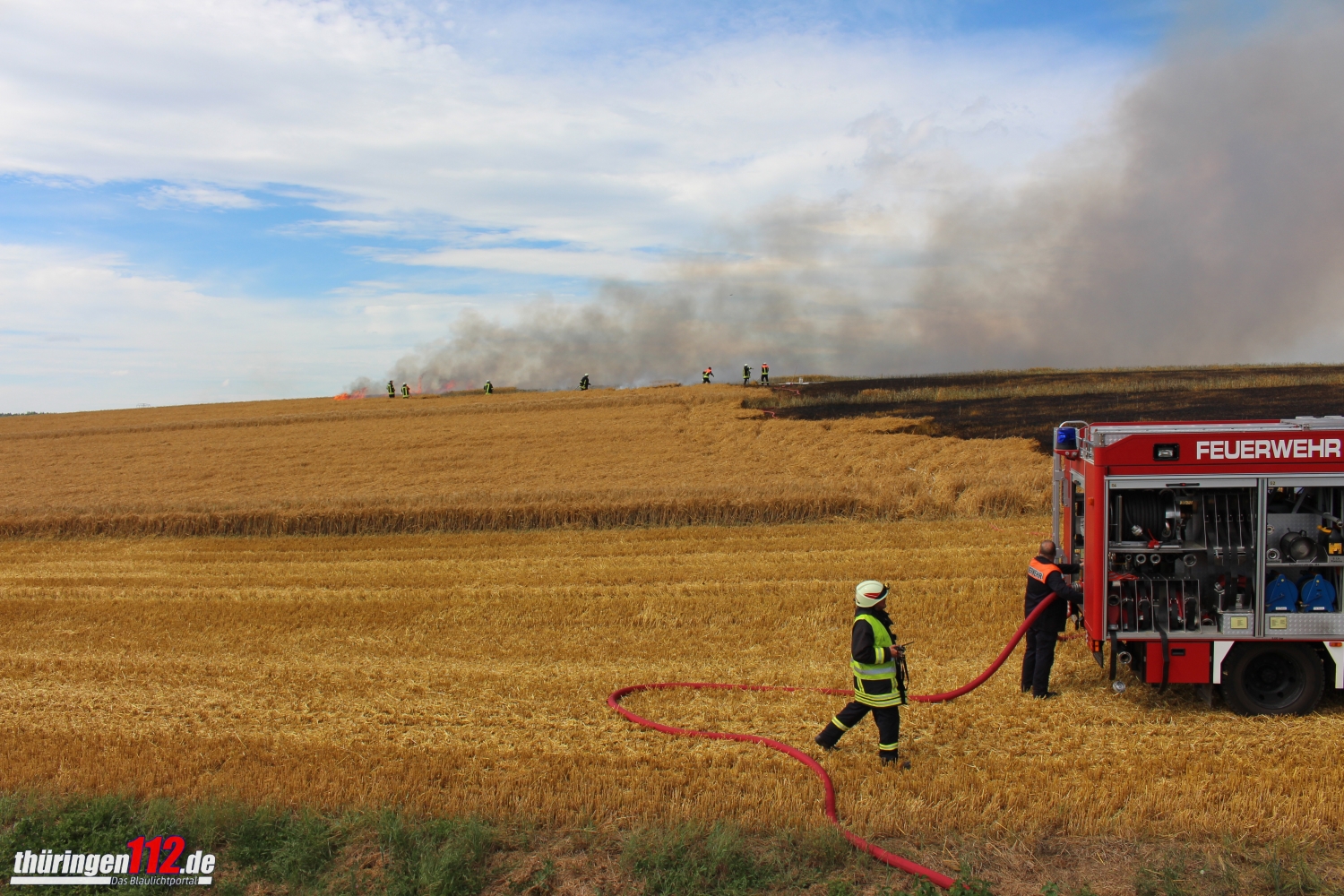 16-07-10 Feldbrand 006 