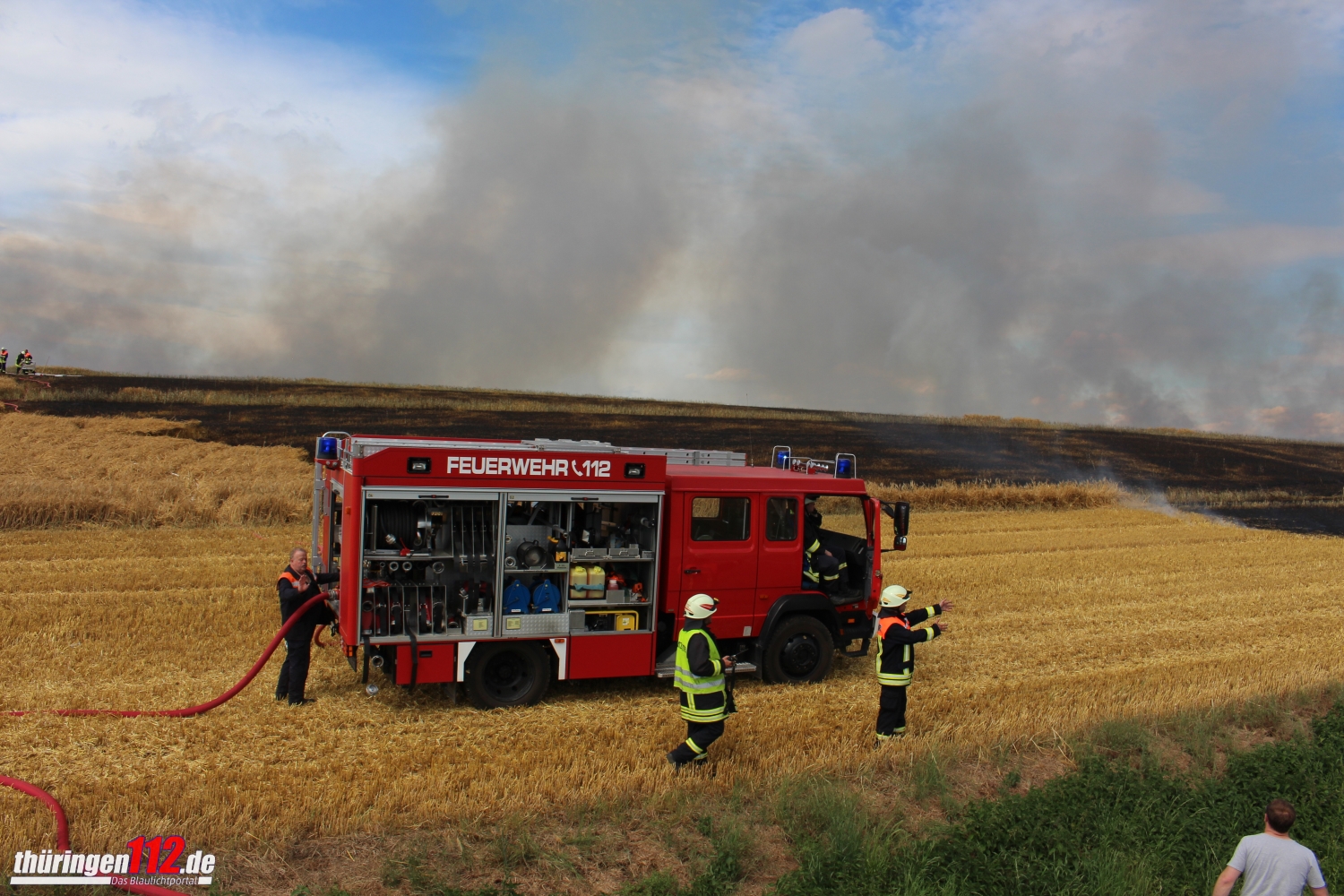 16-07-10 Feldbrand 008 