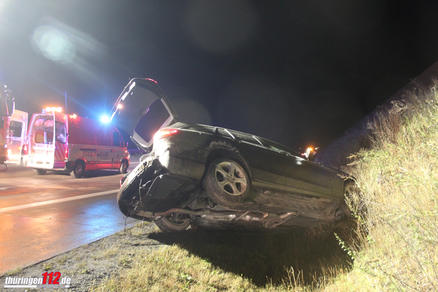 Mehrfacher Überschlag auf A9 bei Schleiz7