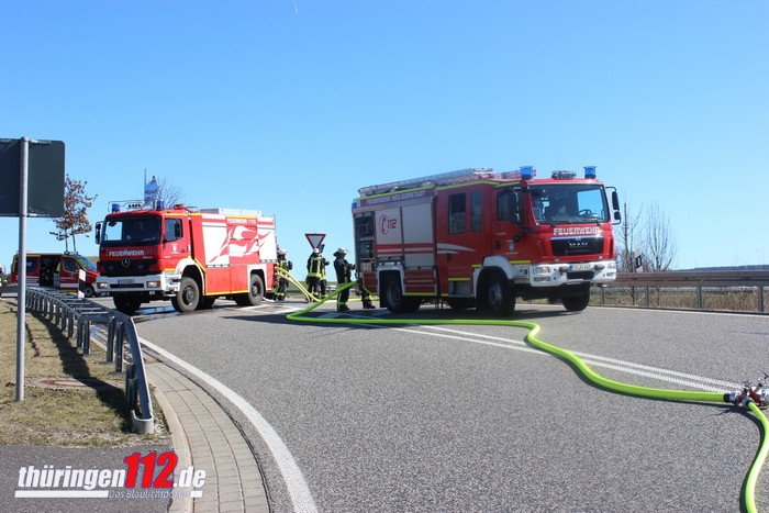 Fahrzeugbrand1