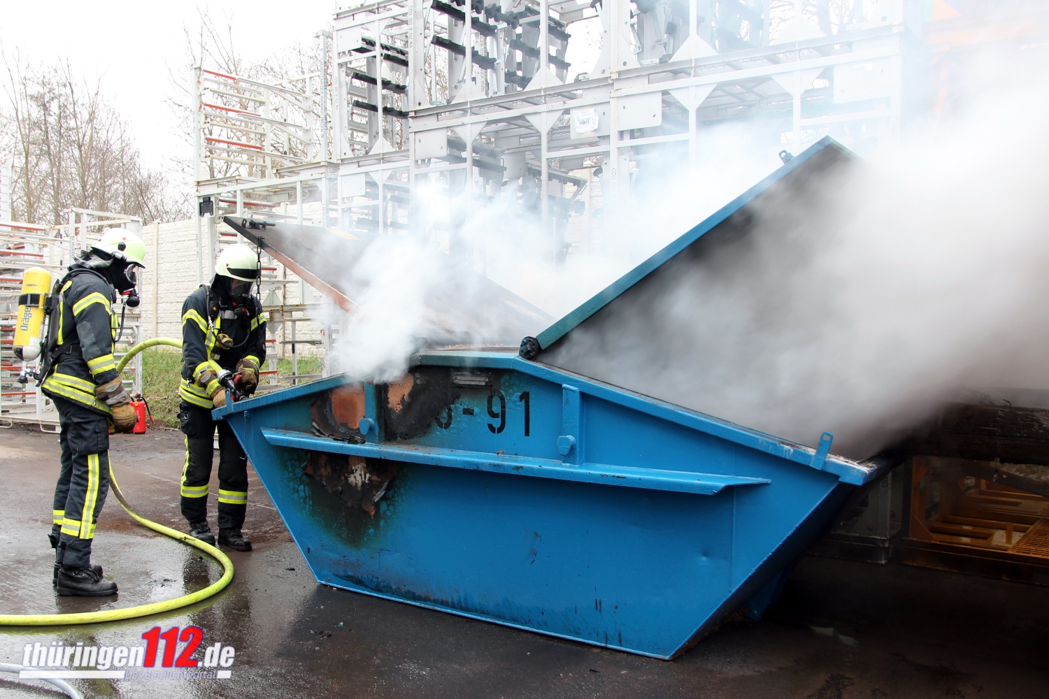 17-12-27 Containerbrand 003
