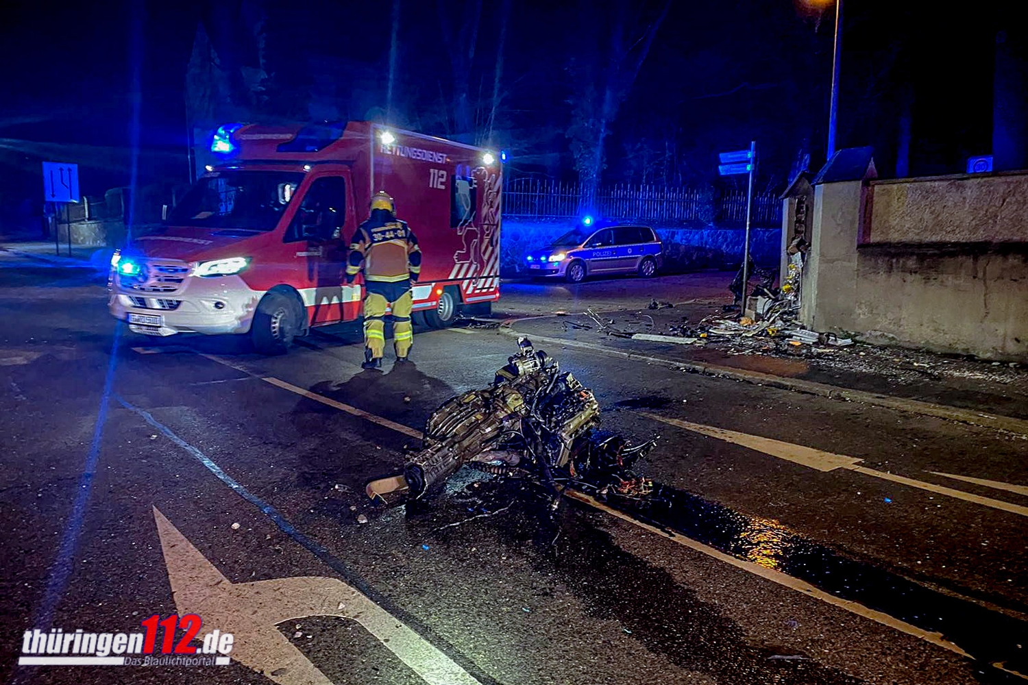 Unfall Gera Truemmer2