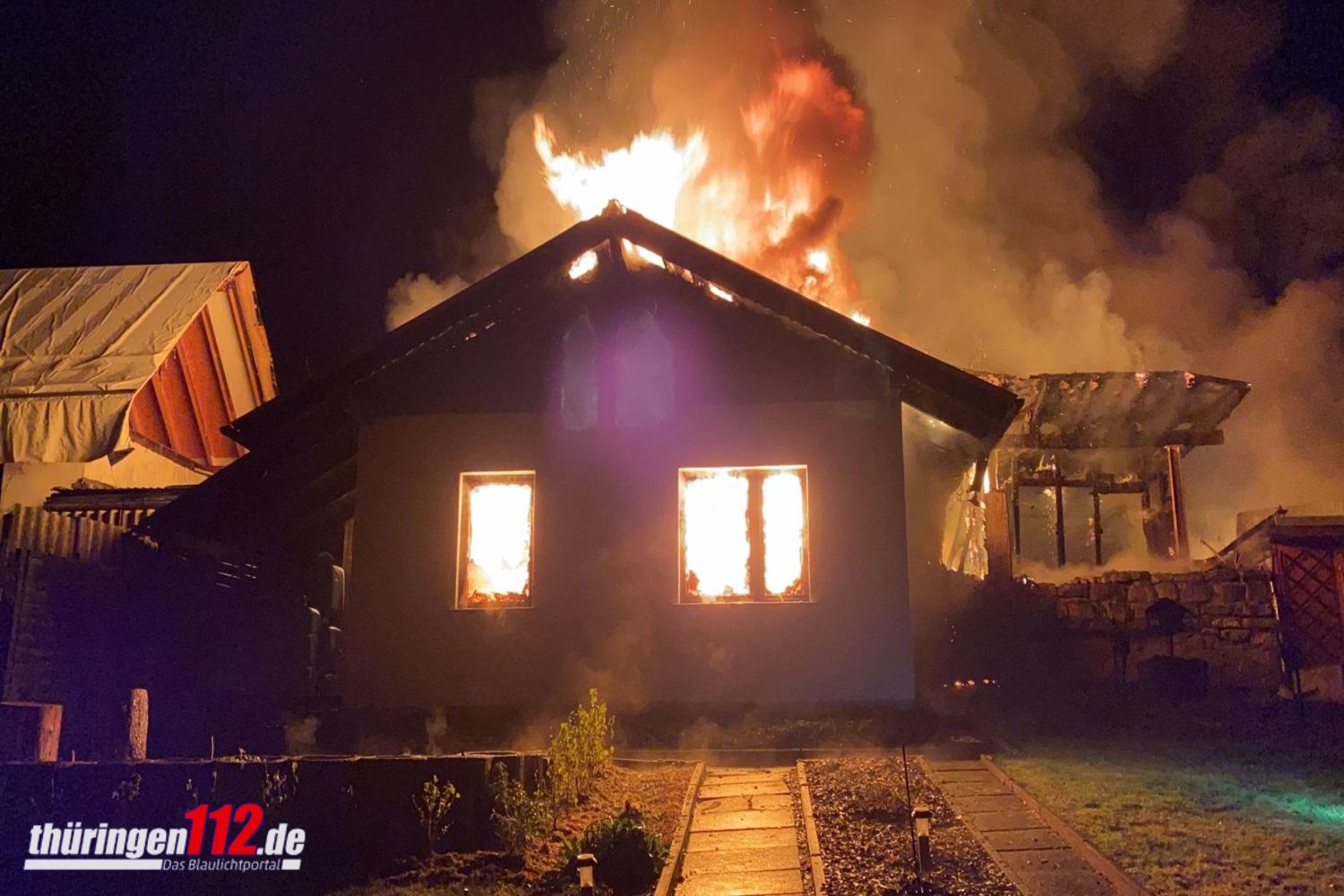 21-11-24-Brand-Gartenlauben-004